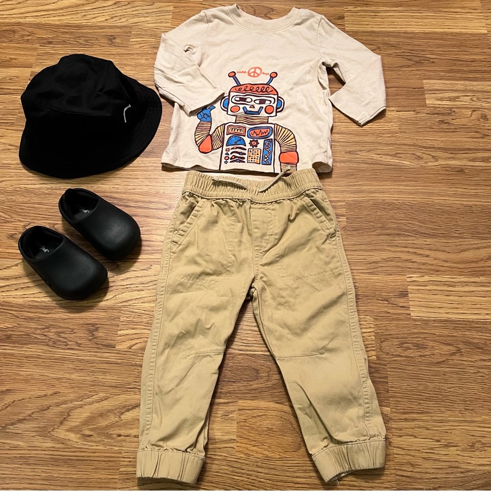 Bundle Jordan youth Hat, shirt and Trousers size 2T slip on size 5